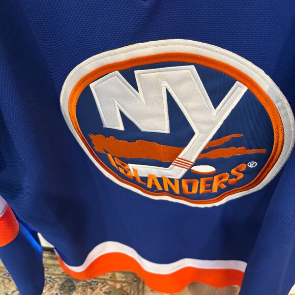 Bossy Vintage Islanders Jersey - Picture 2 of 6